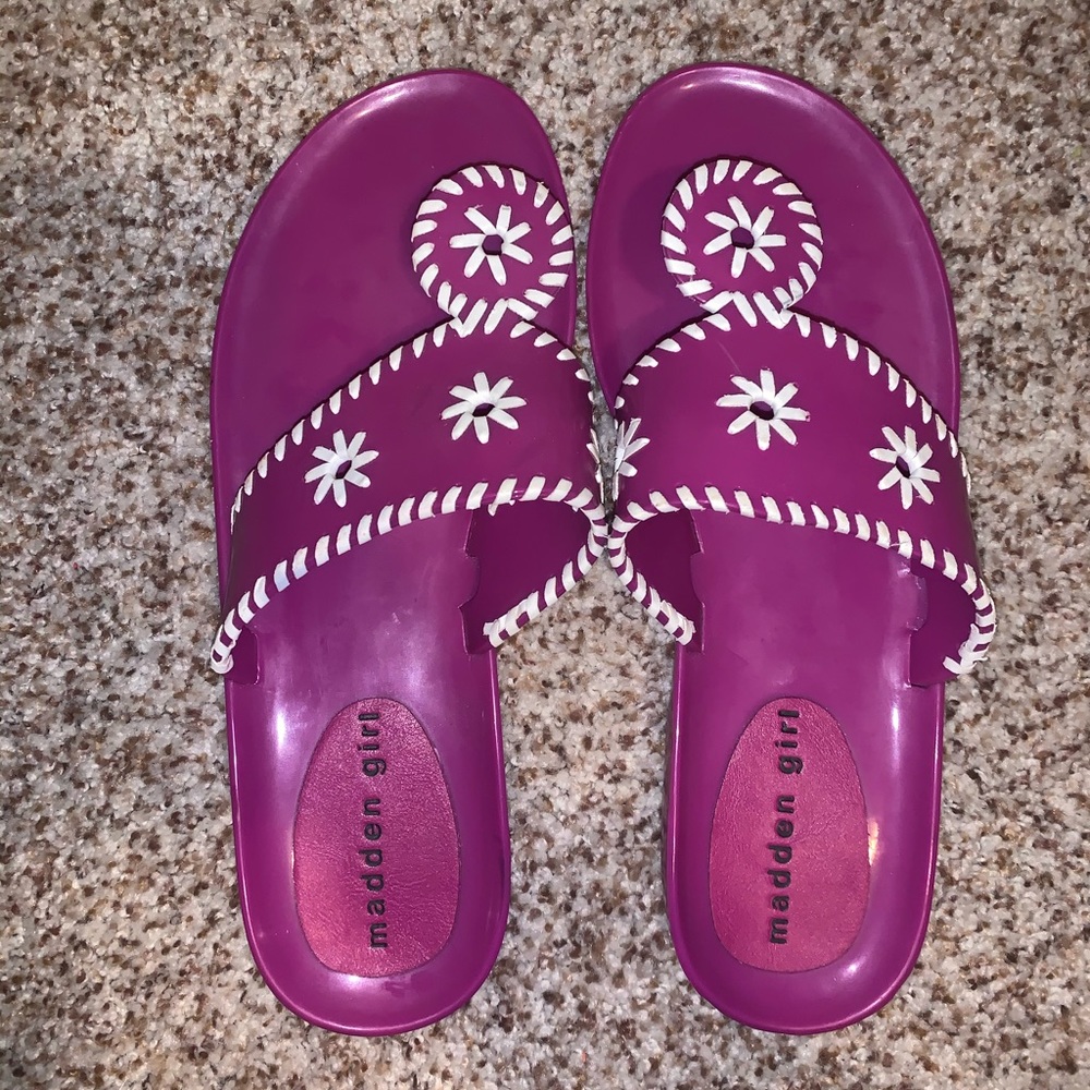 Women’s sandals